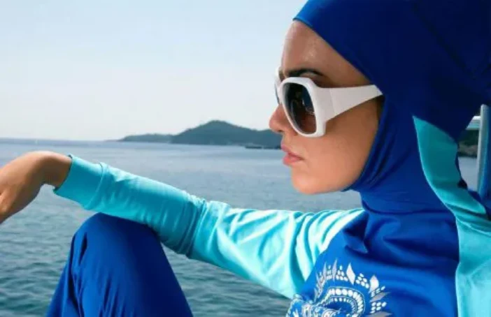 Deniz tesettür mayo kategorisi için resim